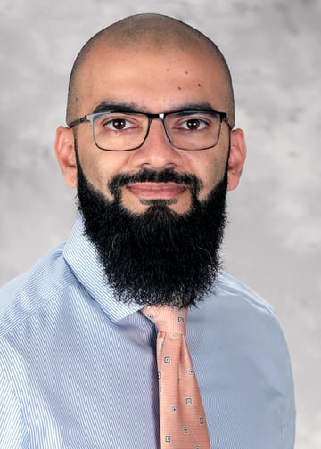 akbar akbar